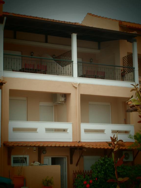 Phyllis Maisonettes Kallithea  Luaran gambar
